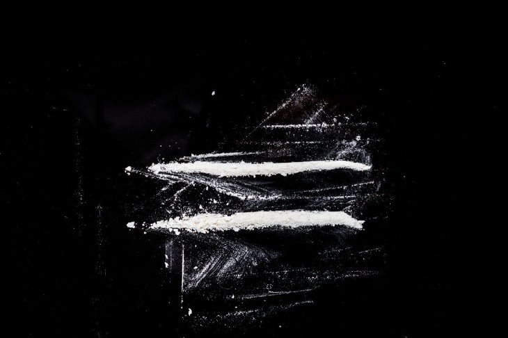 buying drugs on the darknet